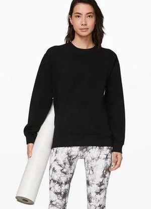 Lululemon All yours Crew in Black size 4 thumbnail 1