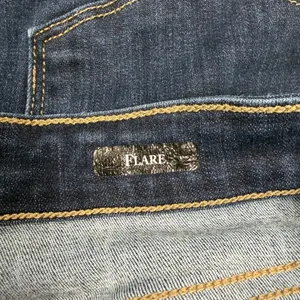 Judy Blue Flare Jeans Women's 11/30 30x30 Dark Wash Raw Hem Stretch EUC thumbnail 6