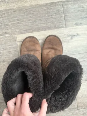 UGG Women’s 7 Boots thumbnail 3