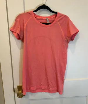 Lululemon Swiftly Tech Short Sleeve thumbnail 1