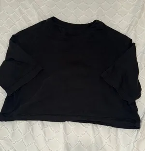 BDG Urban Outfitters Black Cropped Tee thumbnail 1