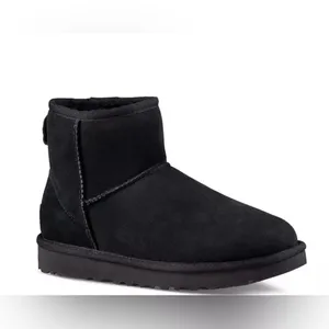 UGG Women's Classic II Mini Boots size 5 thumbnail 4
