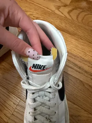 Nike Blazers Size 8 thumbnail 5
