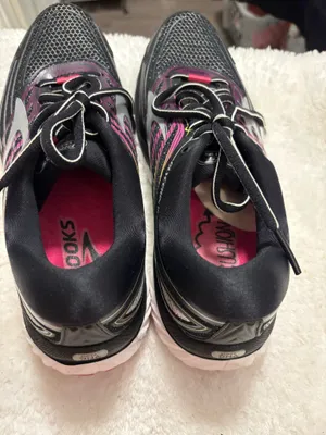 Brooks black and white Sneakers Running shoes Sz. 8 thumbnail 6