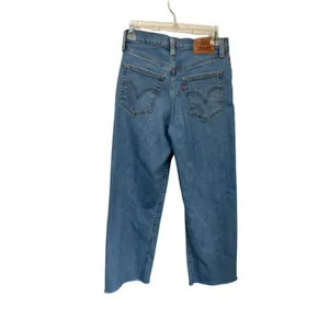 Levi's Ribcage Straight Ancle Jeans Size 27 Distressed Raw‎ Hem High Rise thumbnail 2
