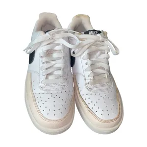 Nike Womens Court Vision LO Casual Shoes Adult FD0285-100 Size 8 thumbnail 2