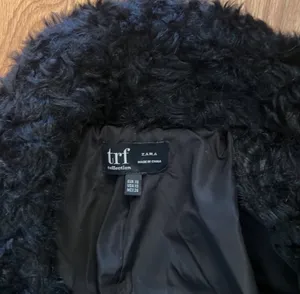 ZARA FAUX FUR JACKET thumbnail 7