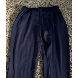 Under Armour Women's Navy Blue Fitted "JCU women's soccer" Athletic Pants Size L thumbnail 6
