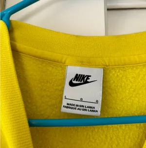 Womens Nike Crewneck thumbnail 3
