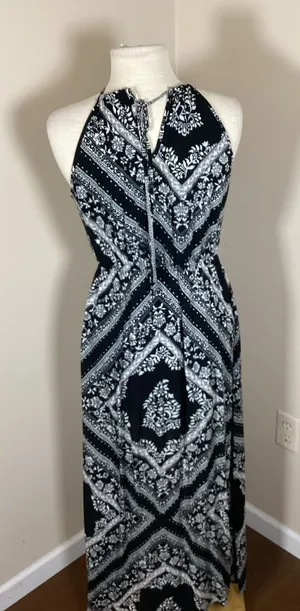 Altar'd State Black and White Floral Paisley Halter Neck Maxi Dress thumbnail 1