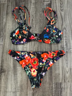 floral bikini set Multiple thumbnail 1