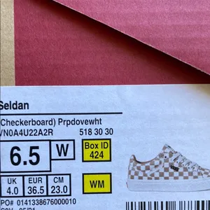 NWT Vans Sheldan Women’s Checkered Sneakers thumbnail 7