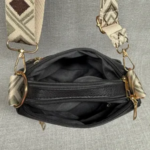 Aeropostale Crossbody Bag‎ Black Faux Leather Guitar Strap Messenger Purse Small thumbnail 3