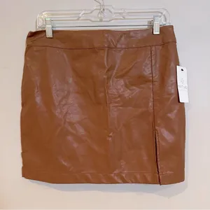 Mable Faux Leather Vegan Camel Mini Skirt Women's Size‎ Large Front Slit NWT thumbnail 1