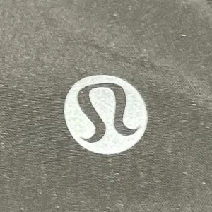 Lululemon Speed Up Women's Black Knit Activewear Athletic Running Shorts Size S thumbnail 4