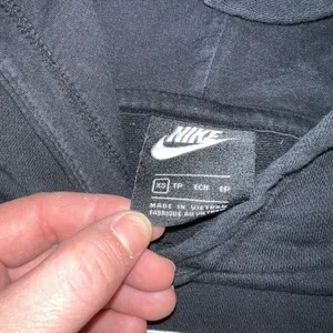 Nike‎ Womens Cropped Pullover Hoodie Black Oval Script Logo Size XS thumbnail 3