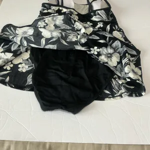 Floral Black and cream one piece Swimsuit thumbnail 7