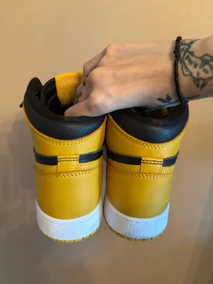 Air Jordan 1 Retro High OG GS ‘Pollen' thumbnail 4
