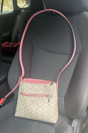 Kate Spade Purse thumbnail 1