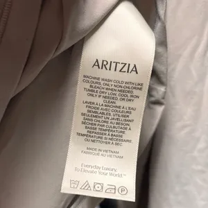 Aritzia Wilfred (Re)Touch Dauphine Long Sleeve Top White Fitted Crew Size L thumbnail 6