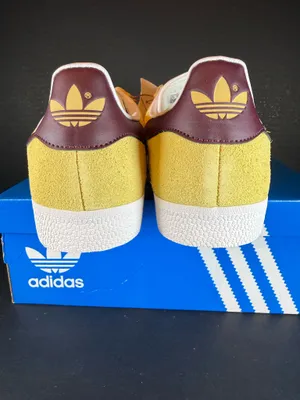 Adidas Gazelle “Almost Yellow” size 6.5W thumbnail 3