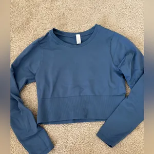 Offline by aerie long sleeve cropped workout top thumbnail 2