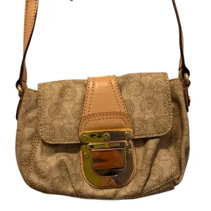 Michael Kors‎ Shoulder Bag thumbnail 1