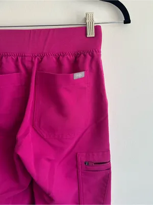 Figs Women’s Yola Skinny Scrub Pants in Raspberry Sorbet XXS-Petite thumbnail 5