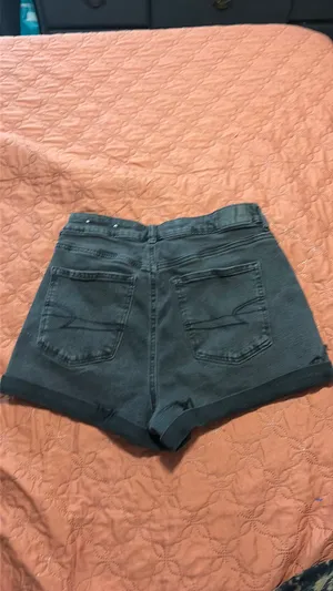Black Denim Shorts American Eagle High-Rise thumbnail 3