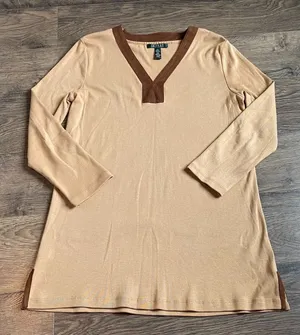 EUC Womens Lauren Ralph Lauren 100% cotton suede trim vneck‎ top size L thumbnail 1