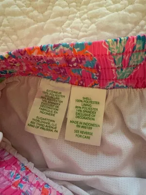 Lilly Pulitzer shorts thumbnail 3