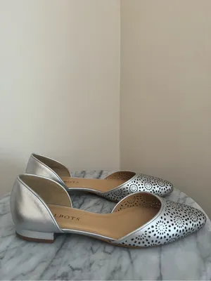 Talbots Leather D’Orsay Flats Women’s Size 7 Silver Perforated Pointed Toe thumbnail 2