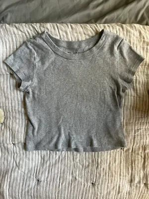 Brandy Melville Crop Top thumbnail 1