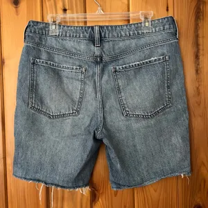 Chico's Jean Shorts Relaxed Vintage Short Blue Denim Cutoff‎ Size .5 (US 6) thumbnail 2