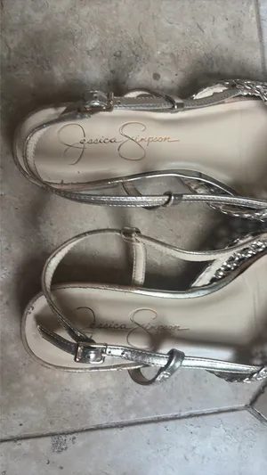 Jessica Simpson Gold flats thumbnail 2