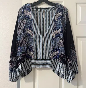 Free People Cropped V Neck Blouse Shirt Printed Floral & Stripes Boho Sz L Large thumbnail 1