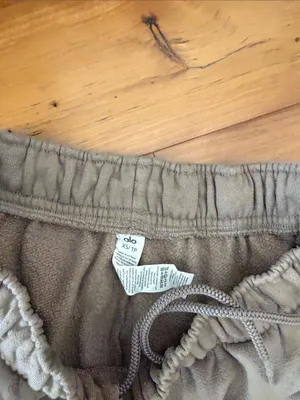 ALO accolade Women's xs Pants in Taupe thumbnail 3
