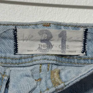 Free People We the Free Florence Flare High Waist Jeans Size 31 Light Wash Boho thumbnail 3