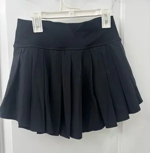 Aerie black athletic skort thumbnail 1