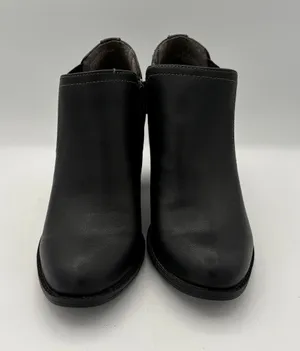 Women’s Eüro Soft Size 8 Black Leather Ankle Boots thumbnail 1