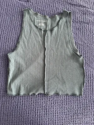 American Eagle tank top thumbnail 1