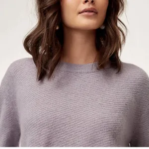 Aritzia Wilfred Aubri sweater, Alpaca yarn Soft Lilac Crew Neck size Medium thumbnail 3