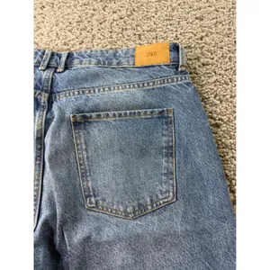 Zara Womens High Waisted Straight Leg Jeans Medium Wash Blue Size 12 EUR 44 thumbnail 9