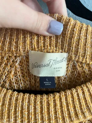 Universal Threads Mustard Sweater thumbnail 3