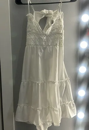 White sundress Size M thumbnail 1