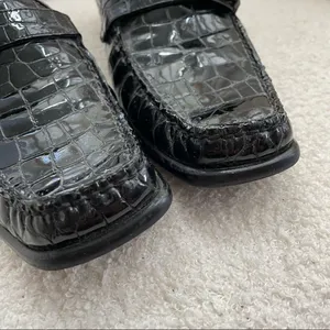 Stuart Weitzman Black Crocodile Patent Leather Block Heel Mules Shoes 8 Narrow thumbnail 3
