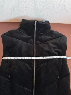 Alo Yoga Ribbed Velour Mountain Side Puffer Vest Small thumbnail 9