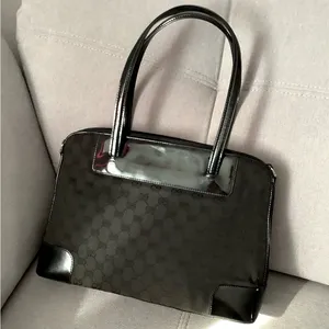 Authentic GUCCI canvas GG monogram  purse 🌹🌹🌹 thumbnail 2