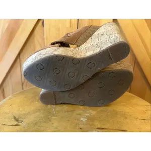 UGG Marta chestnut cork, slip on wedges, size 6 soft suede with woven straps thumbnail 8