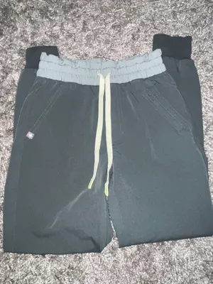 Women’s Bonsai Scrub Set Size XXS/P Zamora Joggers Tatu And Catarina Top thumbnail 3